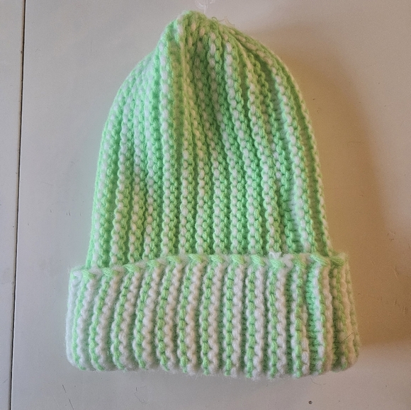 NWT Anthropologie Green Knit Ribbed Beanie - Picture 1 of 4